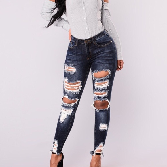 Fashion Nova Distroyed Jeans - Picture 2 of 8